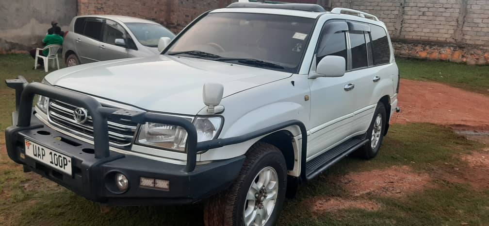 Rent Toyota Land Cruiser V8 in Uganda - 4x4 Car Hire now